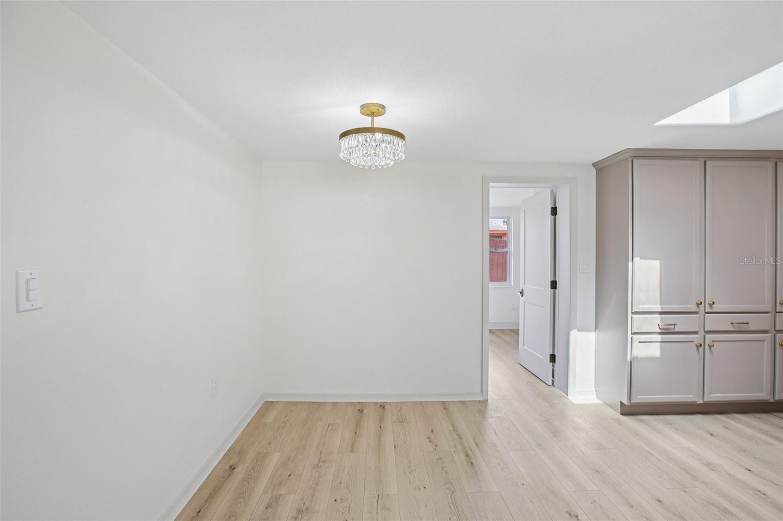Image 13 of 44 For 5753 10th Avenue