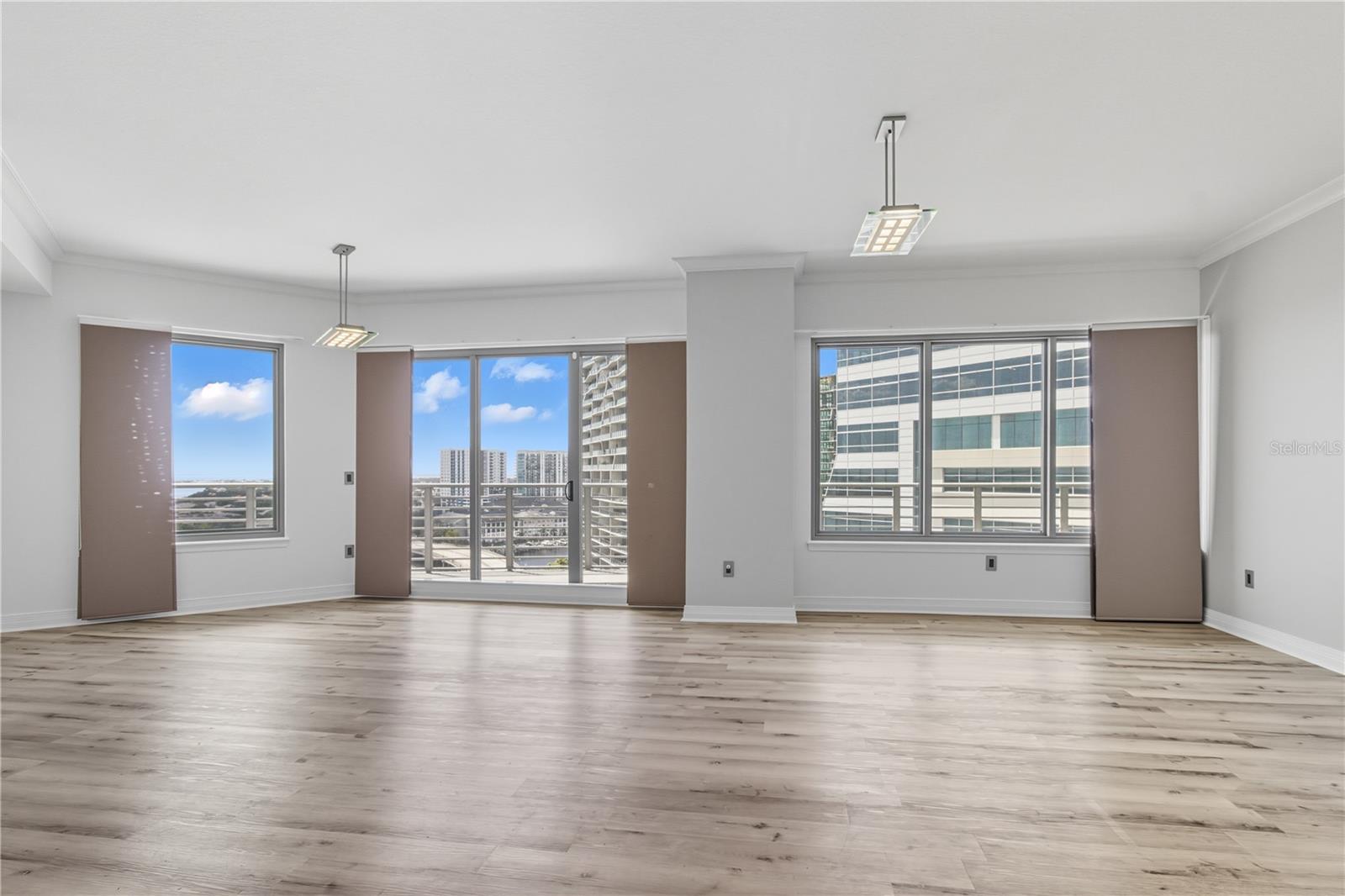 Image 39 of 59 For 449 12th Street 1504