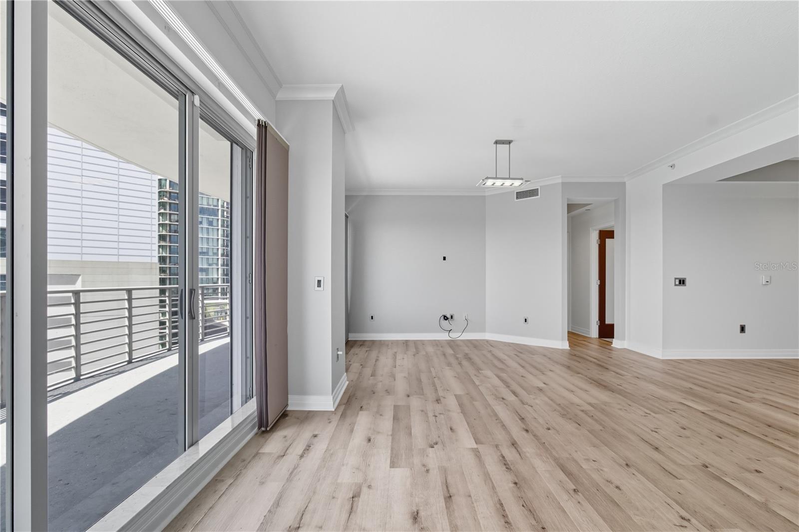 Image 42 of 59 For 449 12th Street 1504