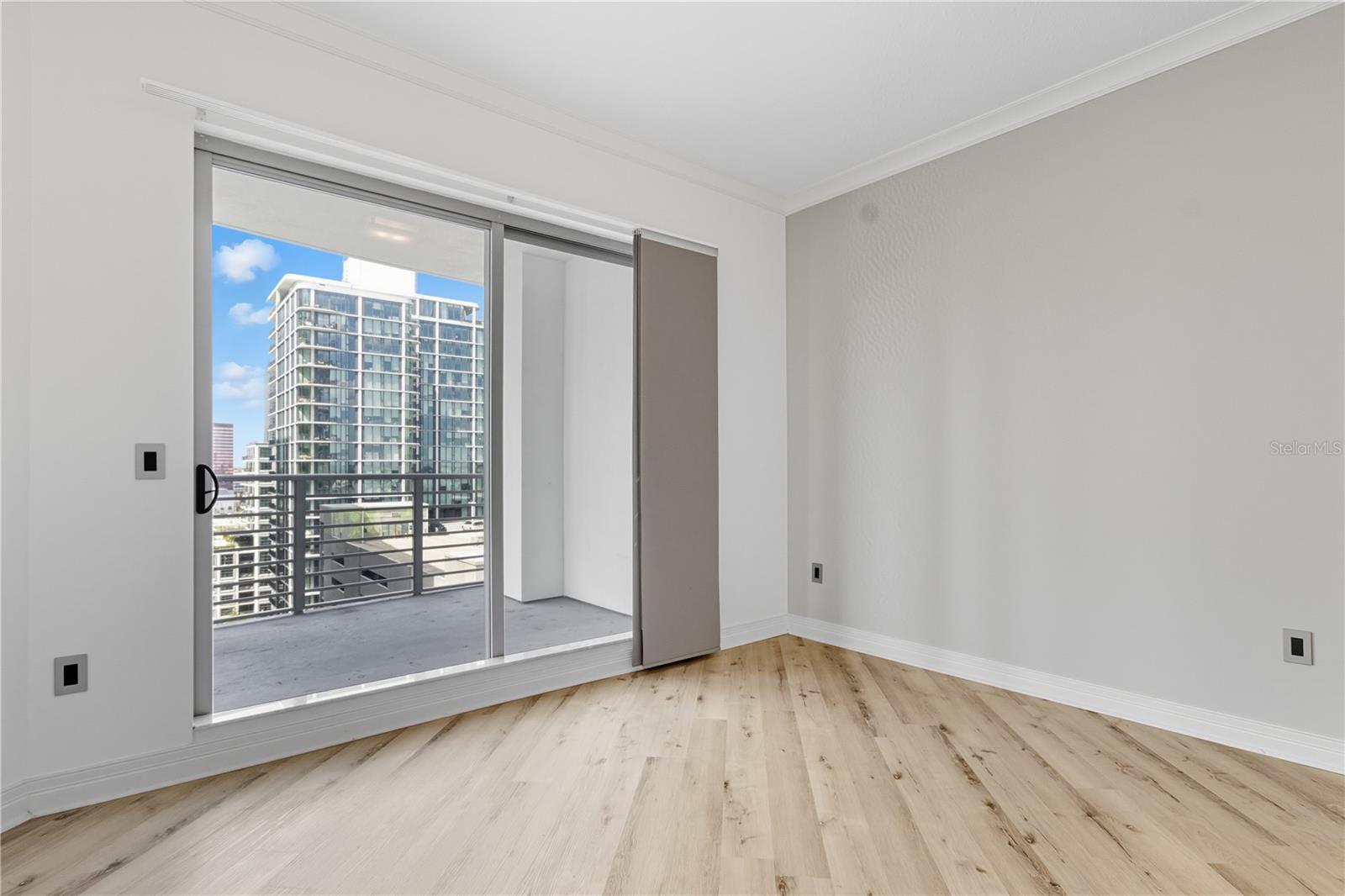 Image 54 of 59 For 449 12th Street 1504