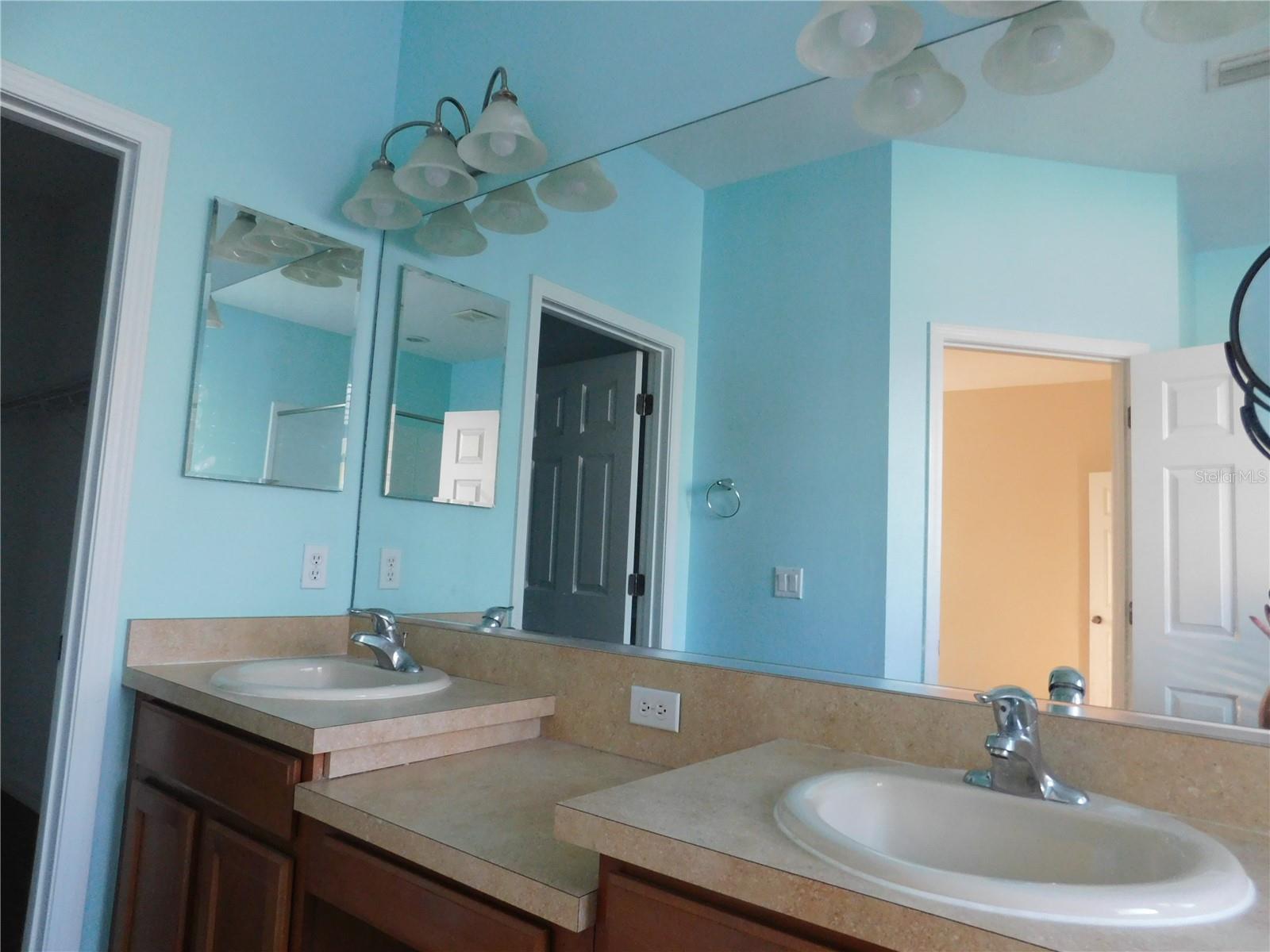 Image 11 of 28 For 2507 Hobblebrush Drive