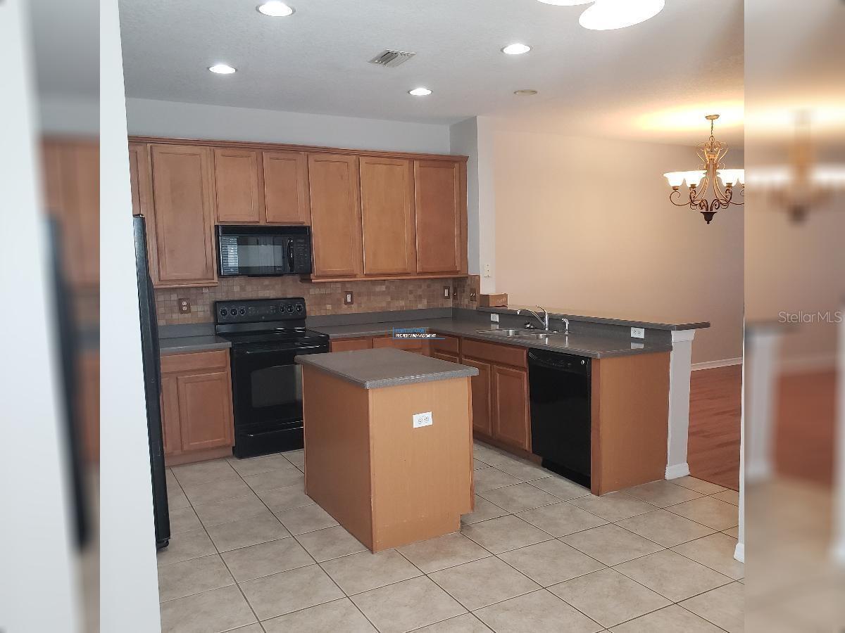 Image 6 of 18 For 4724 68th Avenue N