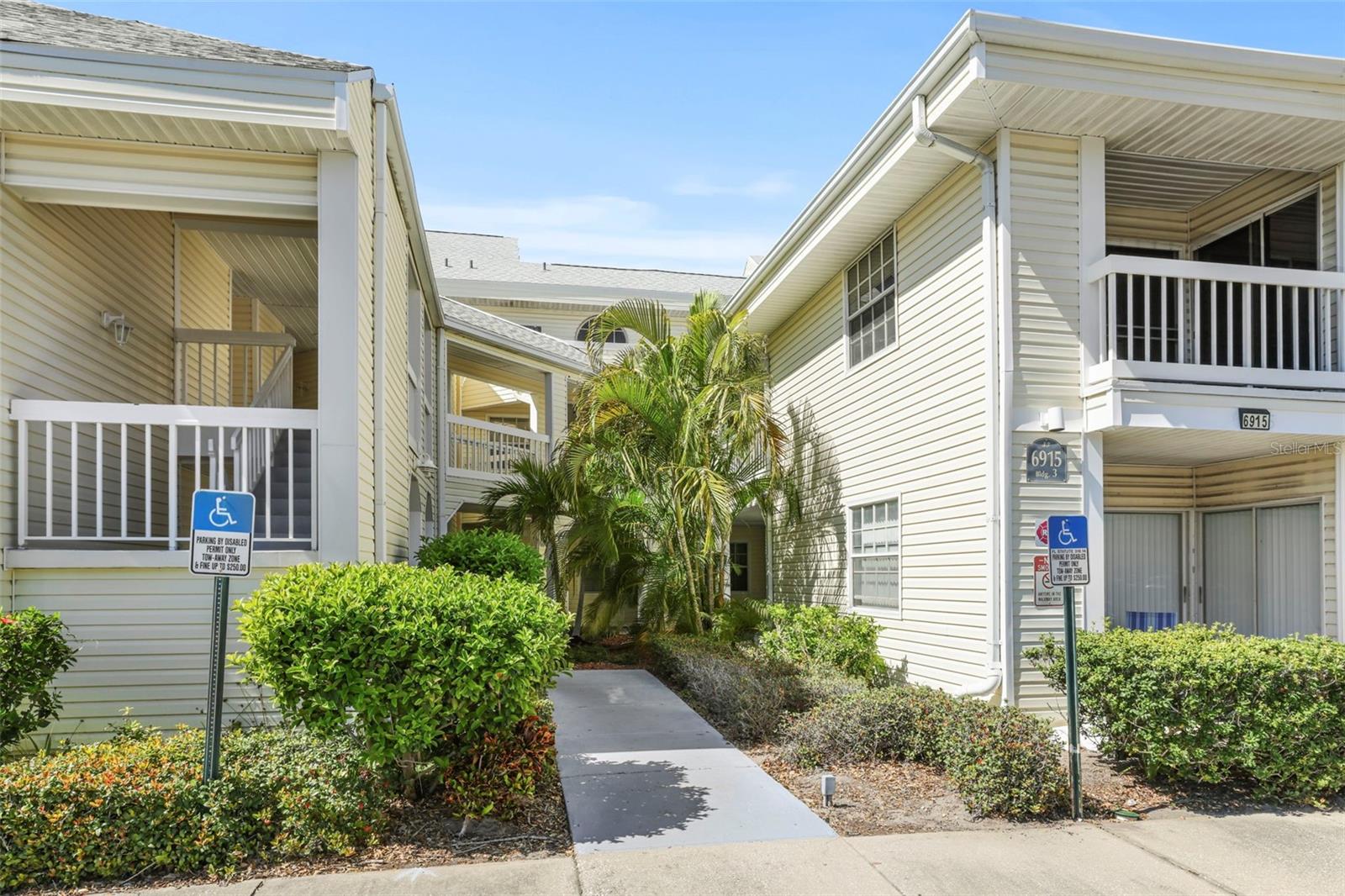 Image 2 of 42 For 6915 Stones Throw Circle N 3104