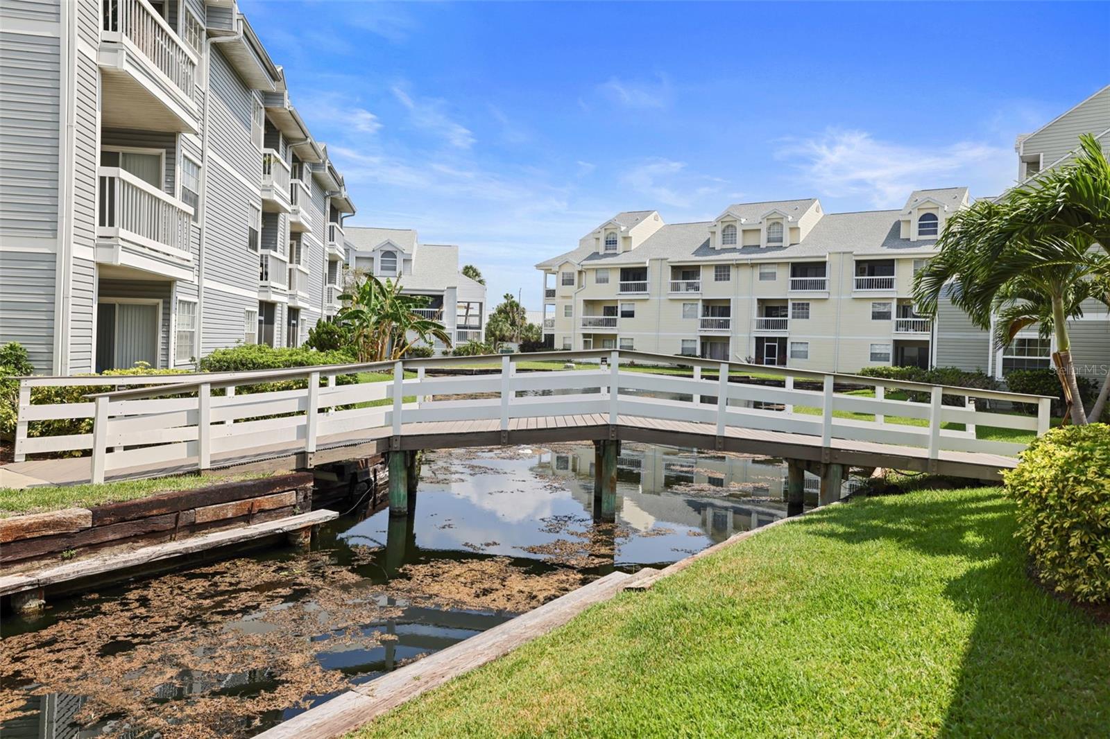 Image 33 of 42 For 6915 Stones Throw Circle N 3104