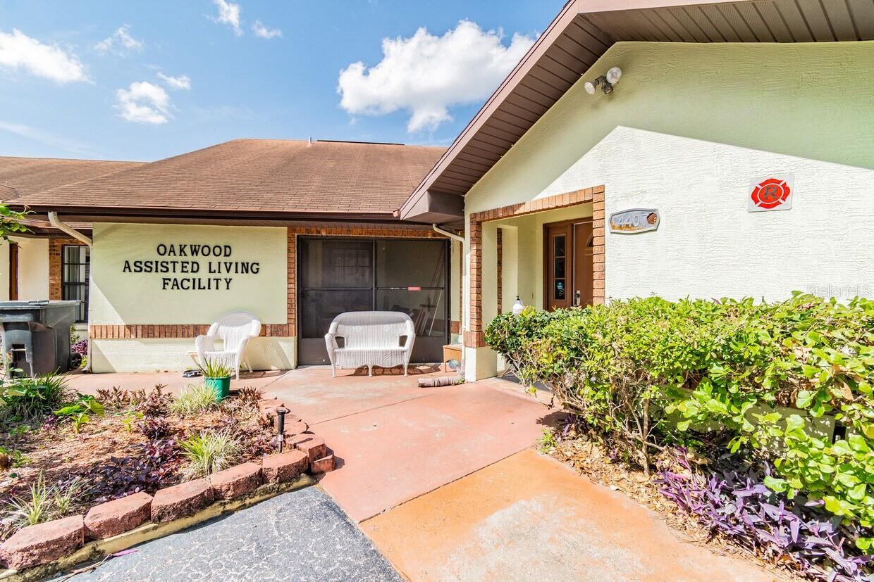 Listing photo id 0 for 4407 Millwood Road
