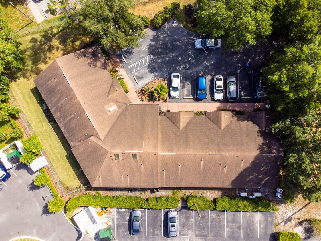 Listing photo id 1 for 4407 Millwood Road