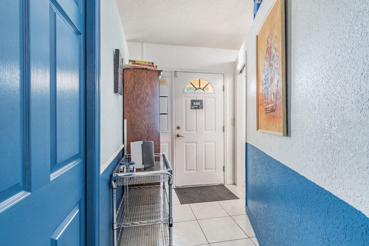 Listing photo id 33 for 4407 Millwood Road