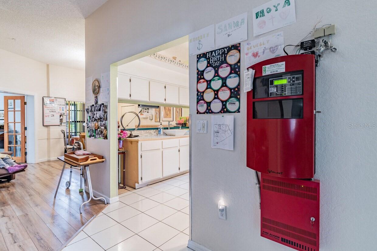 Listing photo id 48 for 4407 Millwood Road