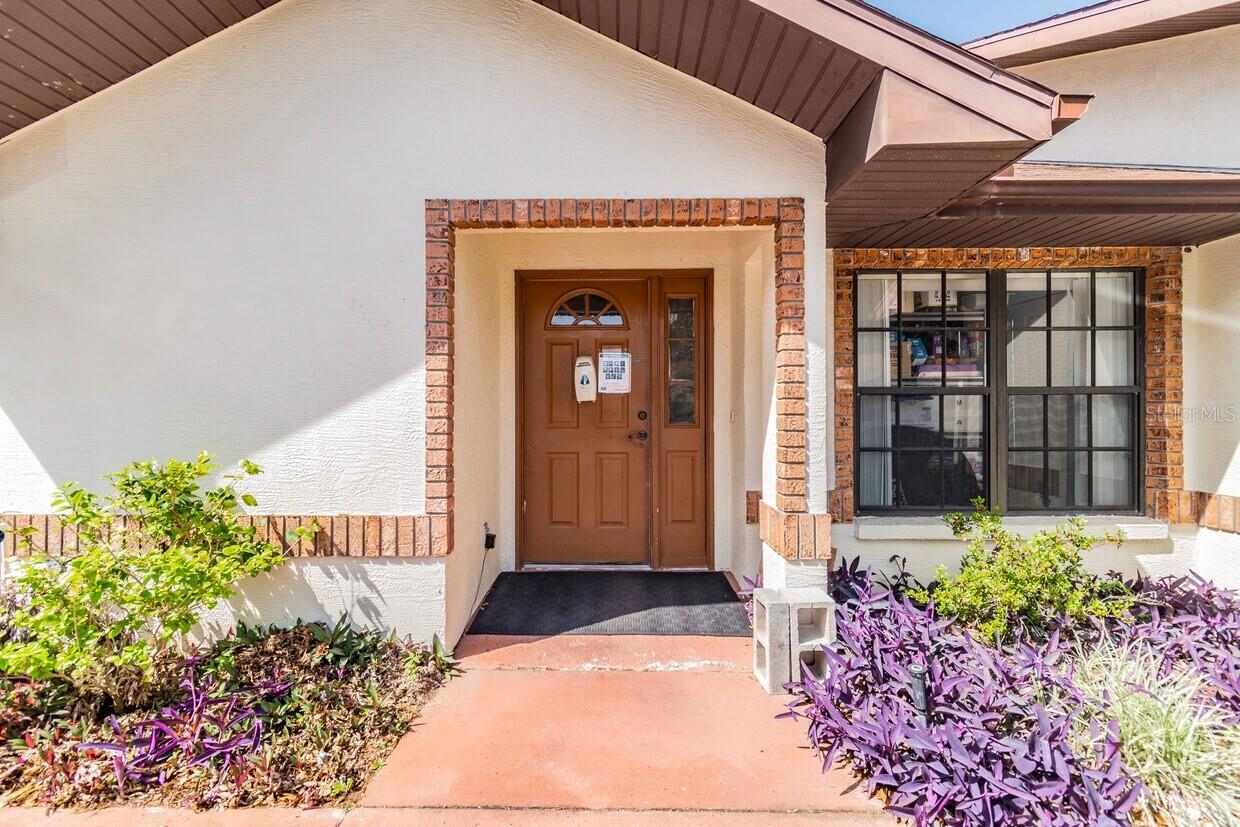 Listing photo id 79 for 4407 Millwood Road