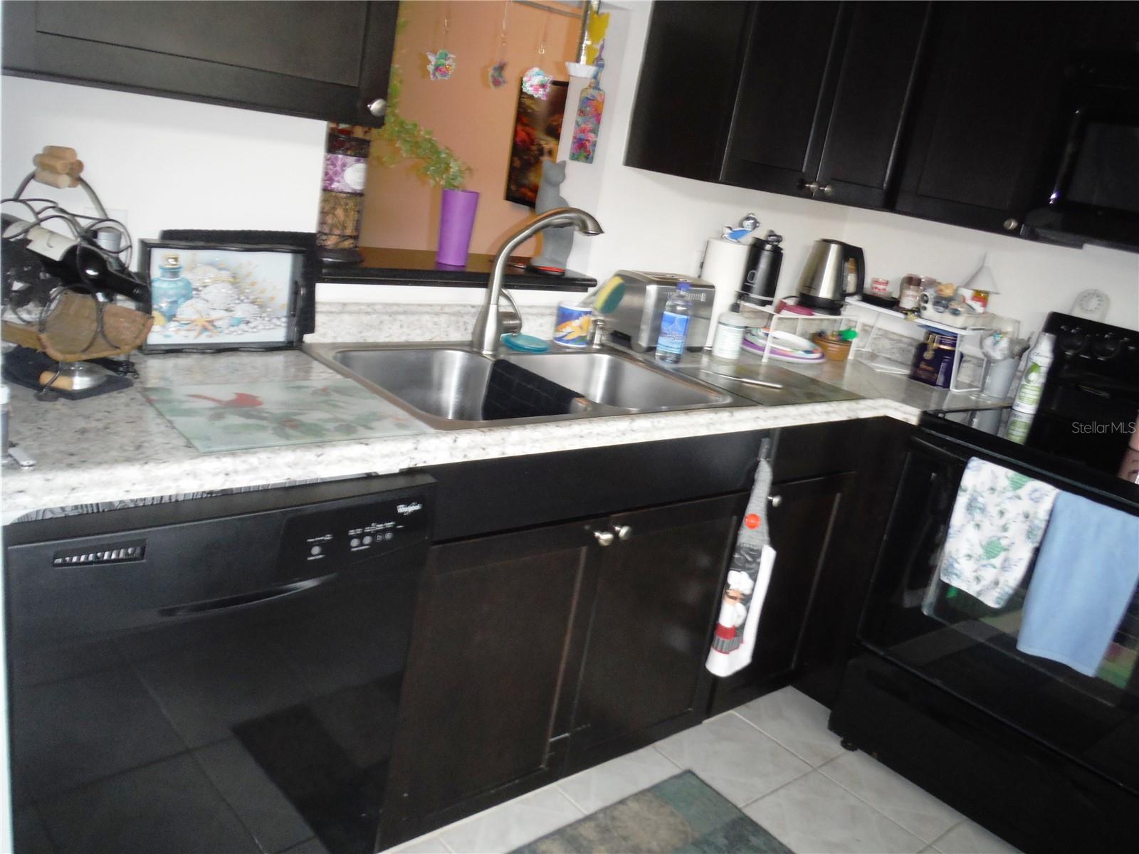 Image 3 of 30 For 1370 Heather Ridge Boulevard 104