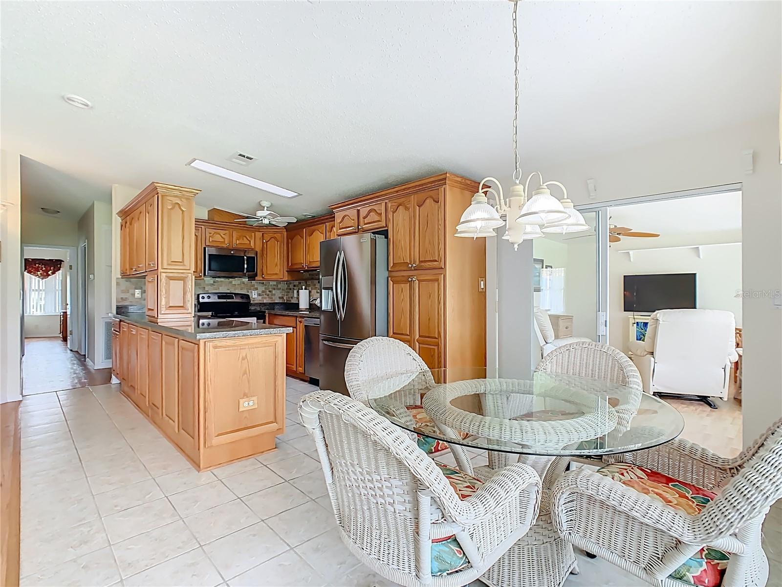 Image 10 of 50 For 651 Village Boulevard