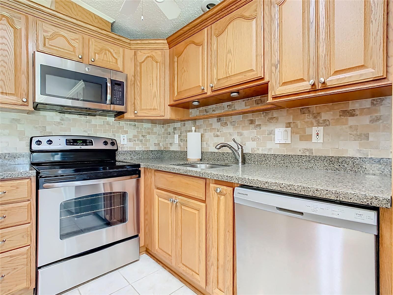 Image 13 of 50 For 651 Village Boulevard