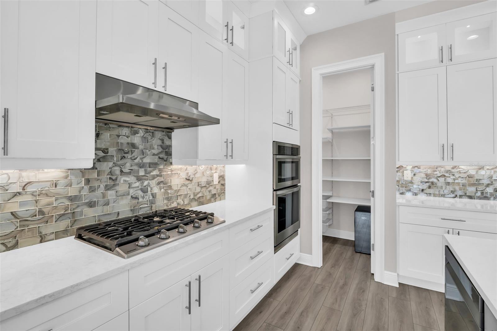 Listing photo id 8 for 11 Franklin Court S C