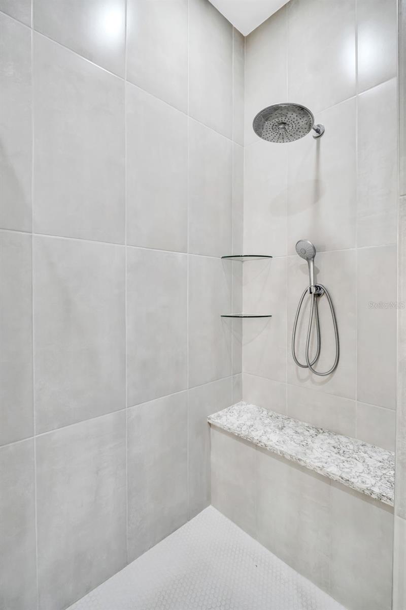 Listing photo id 24 for 11 Franklin Court S C