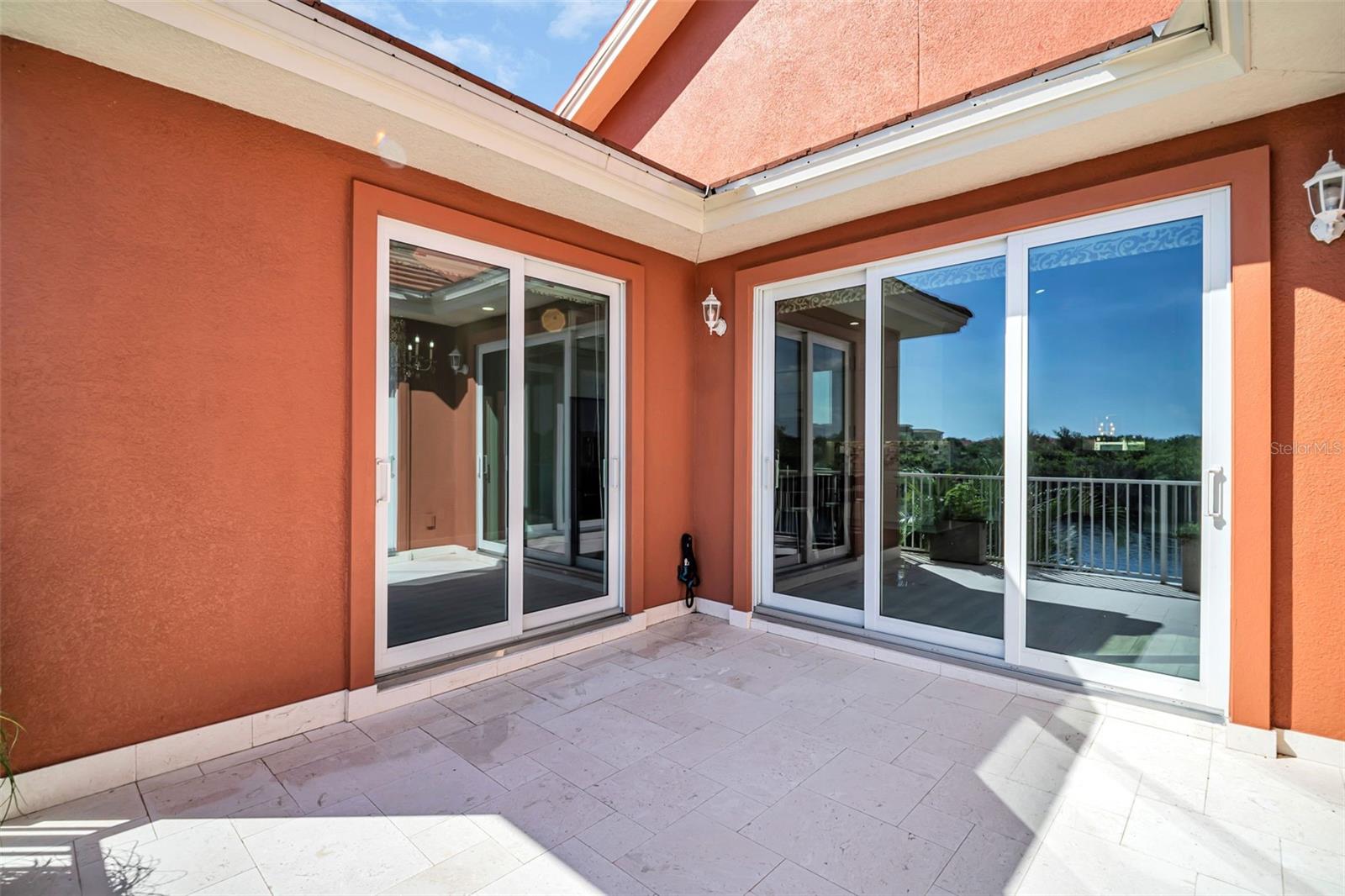 Listing photo id 30 for 11 Franklin Court S C