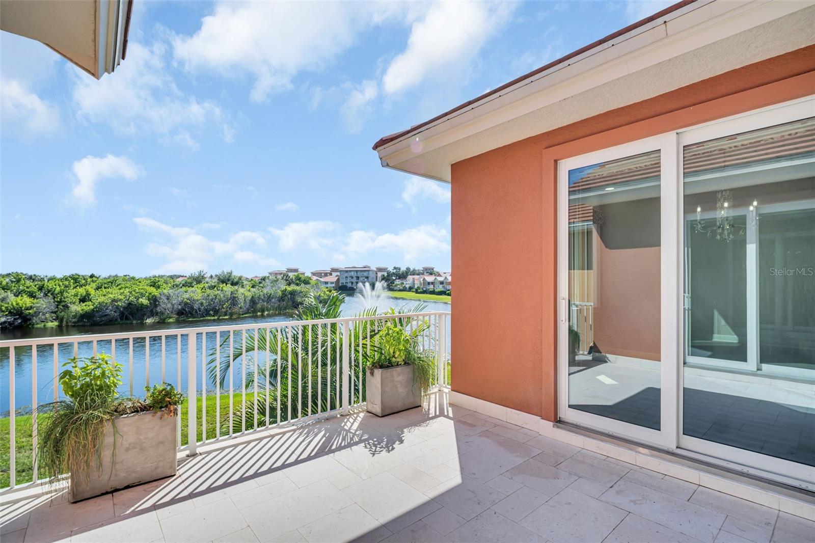 Listing photo id 31 for 11 Franklin Court S C