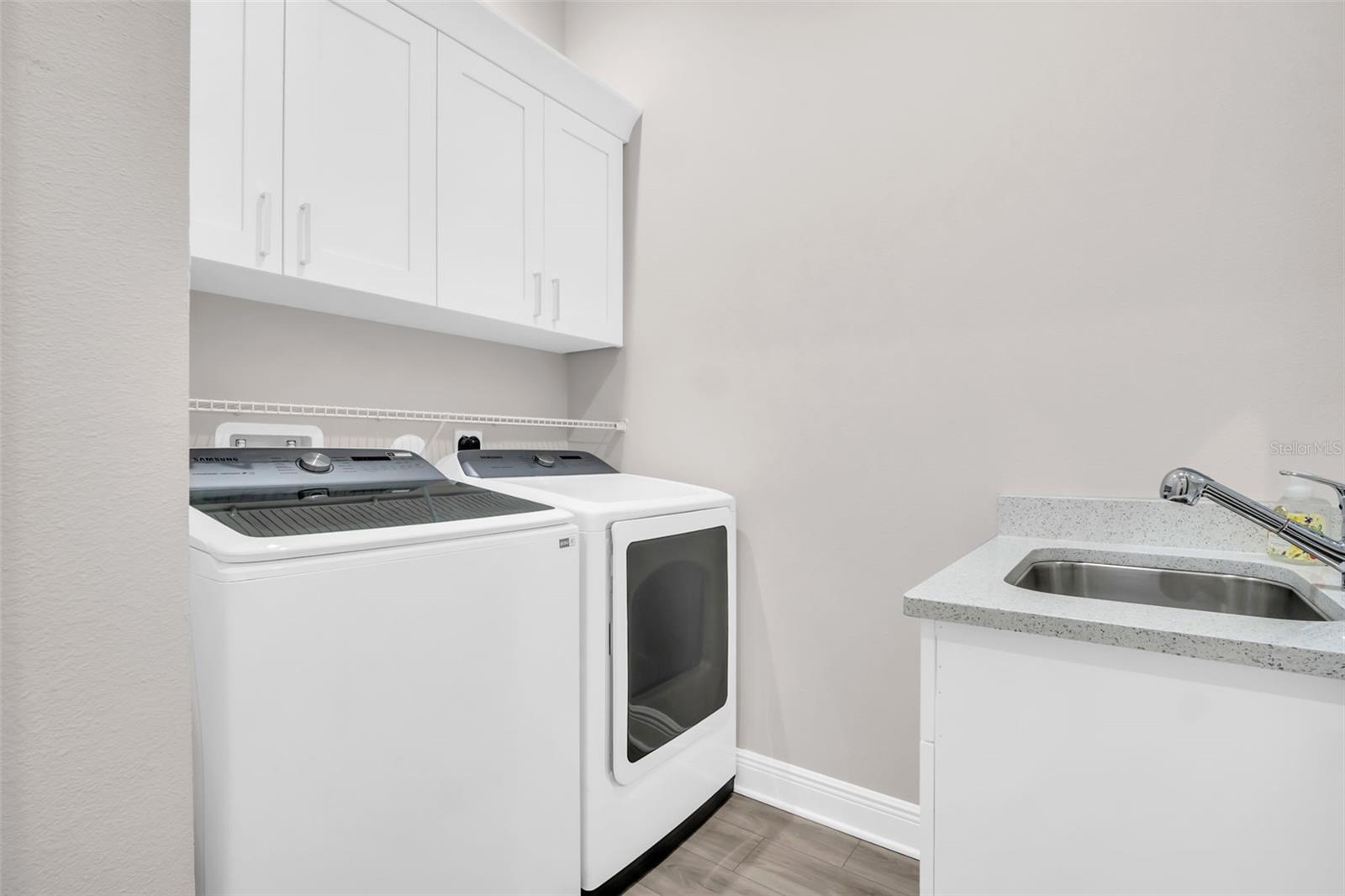 Listing photo id 33 for 11 Franklin Court S C