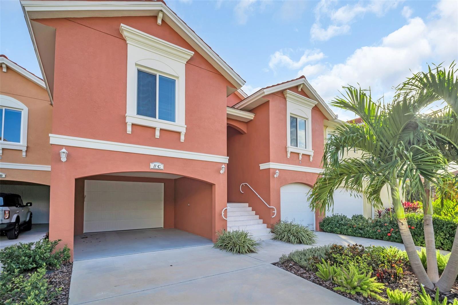 Listing photo id 41 for 11 Franklin Court S C