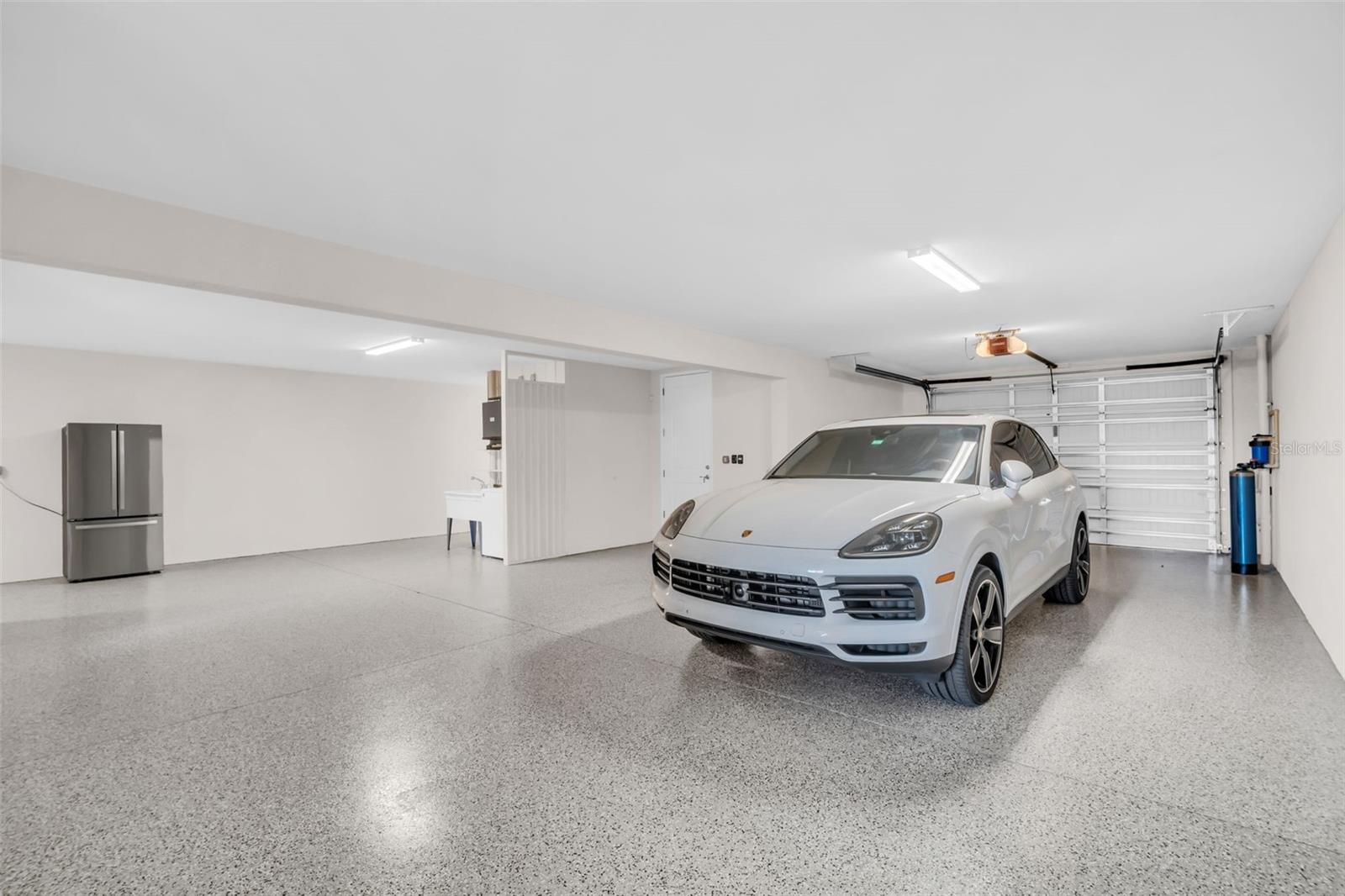 Listing photo id 44 for 11 Franklin Court S C