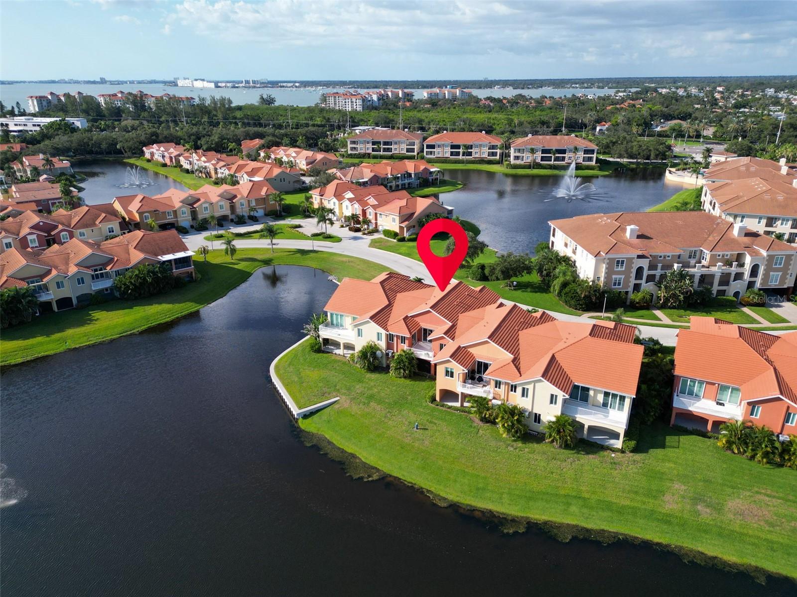 Listing photo id 60 for 11 Franklin Court S C