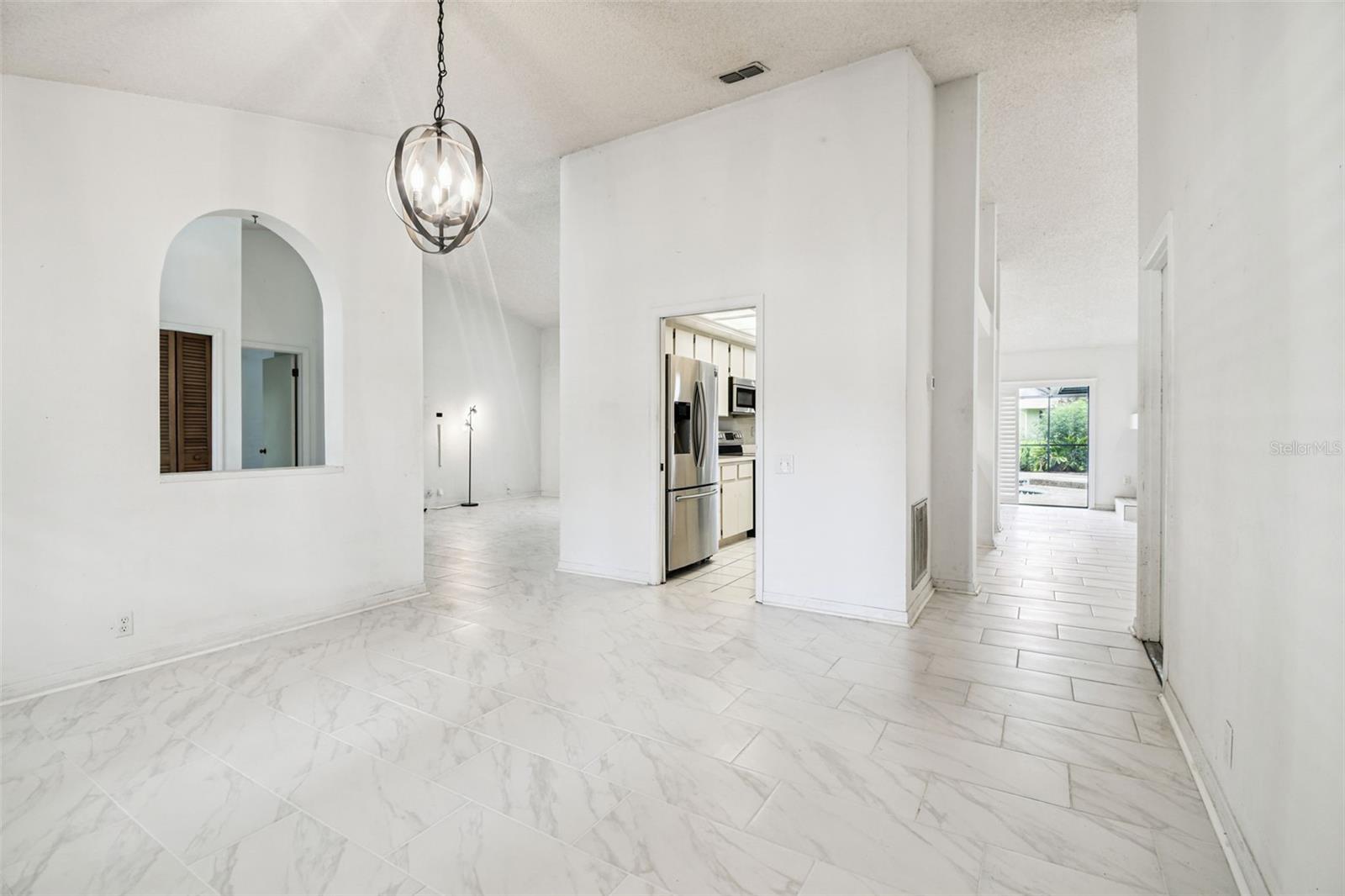 Image 11 of 48 For 1905 Horseshoe Drive