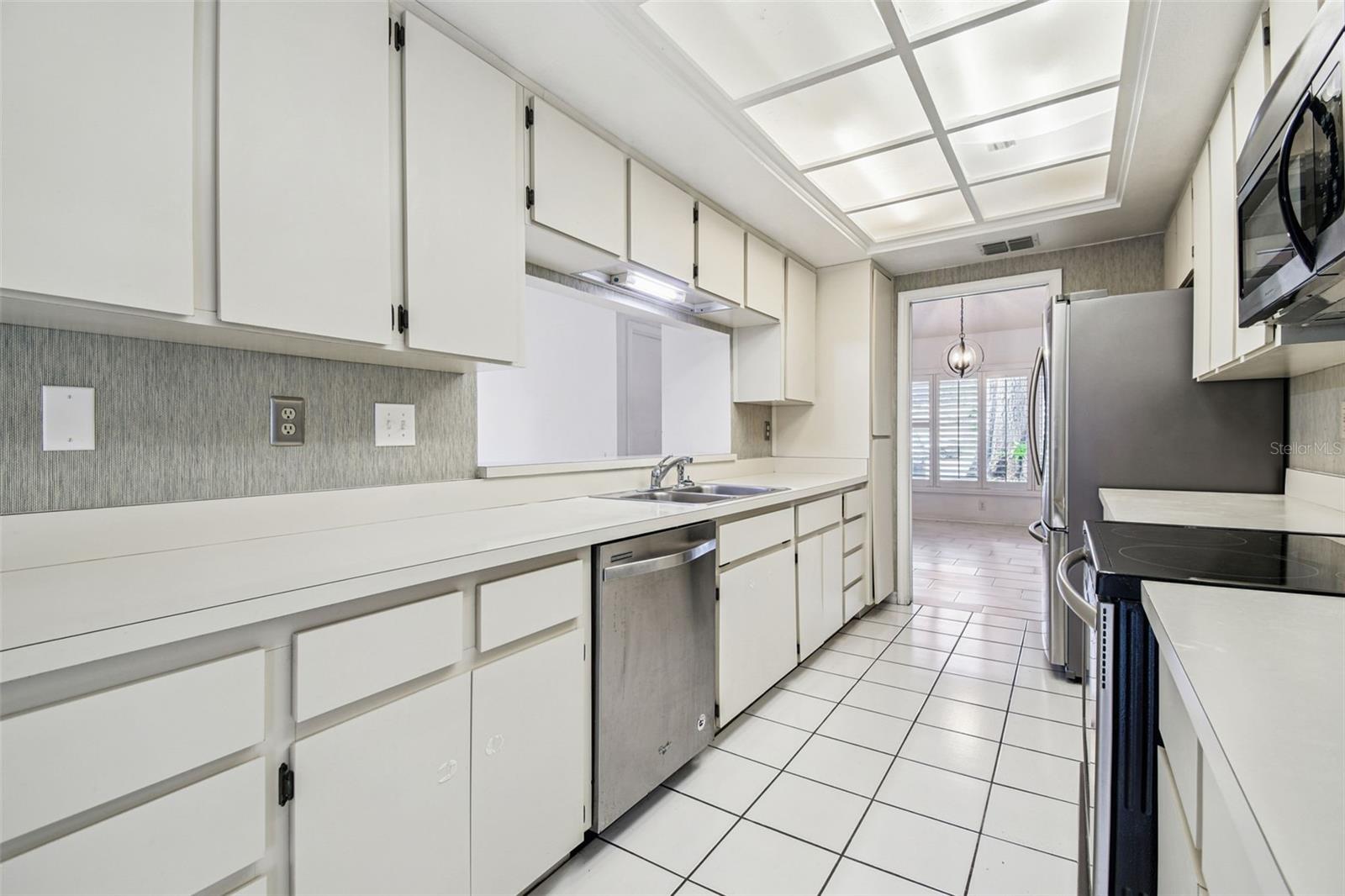 Image 14 of 48 For 1905 Horseshoe Drive