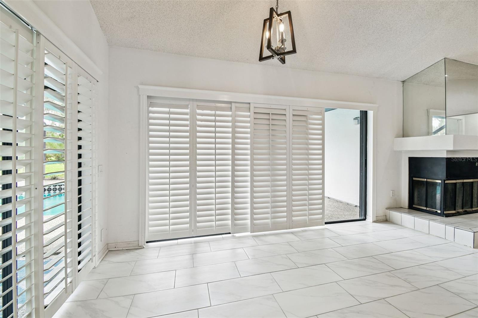 Image 15 of 48 For 1905 Horseshoe Drive