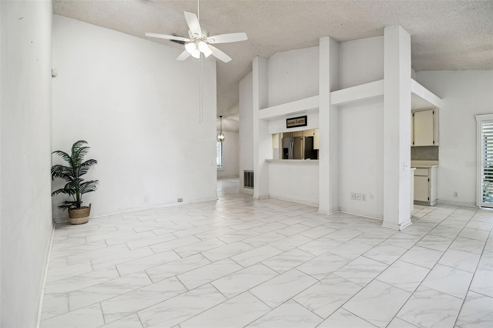 Image 22 of 48 For 1905 Horseshoe Drive