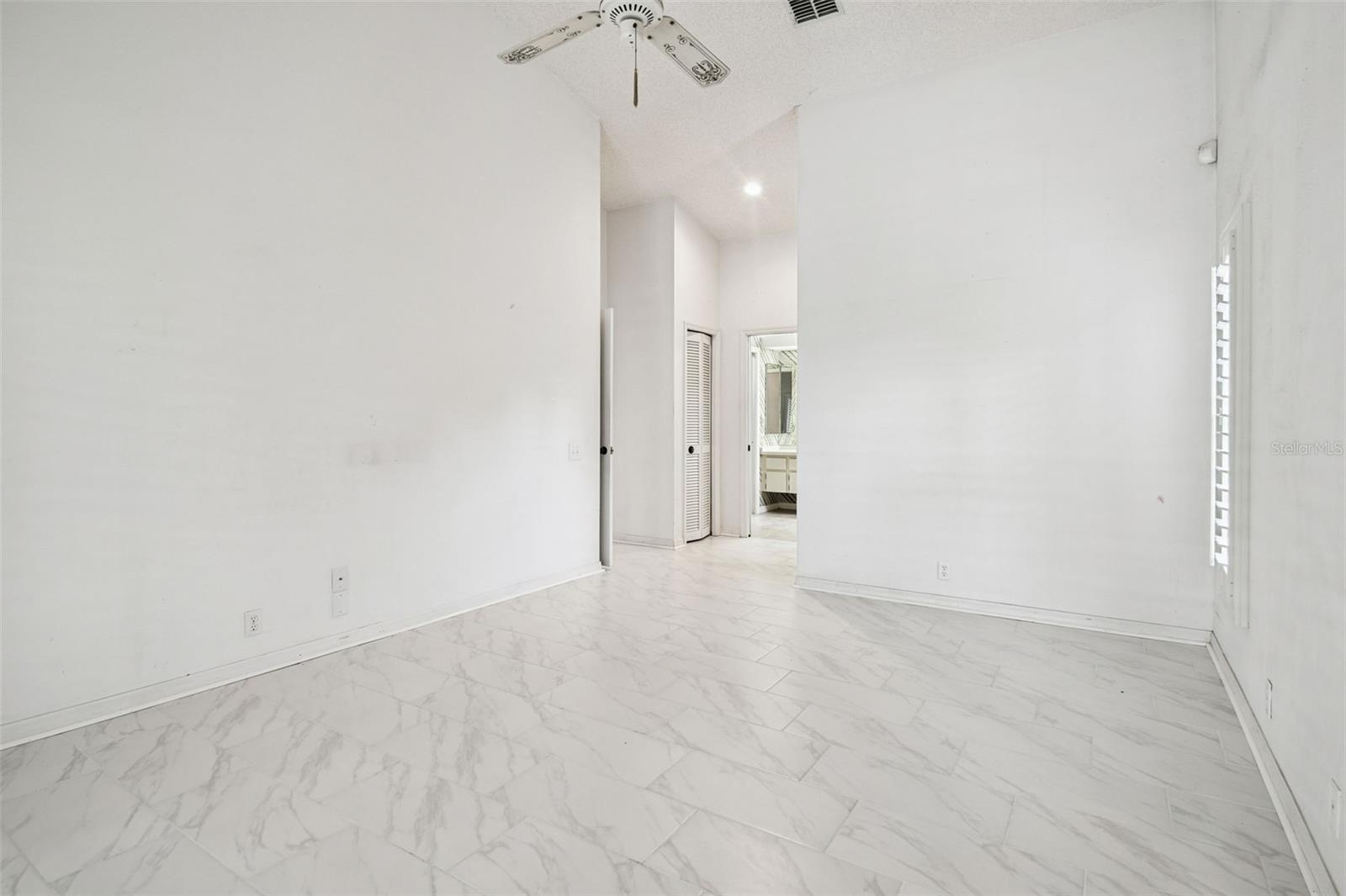 Image 25 of 48 For 1905 Horseshoe Drive