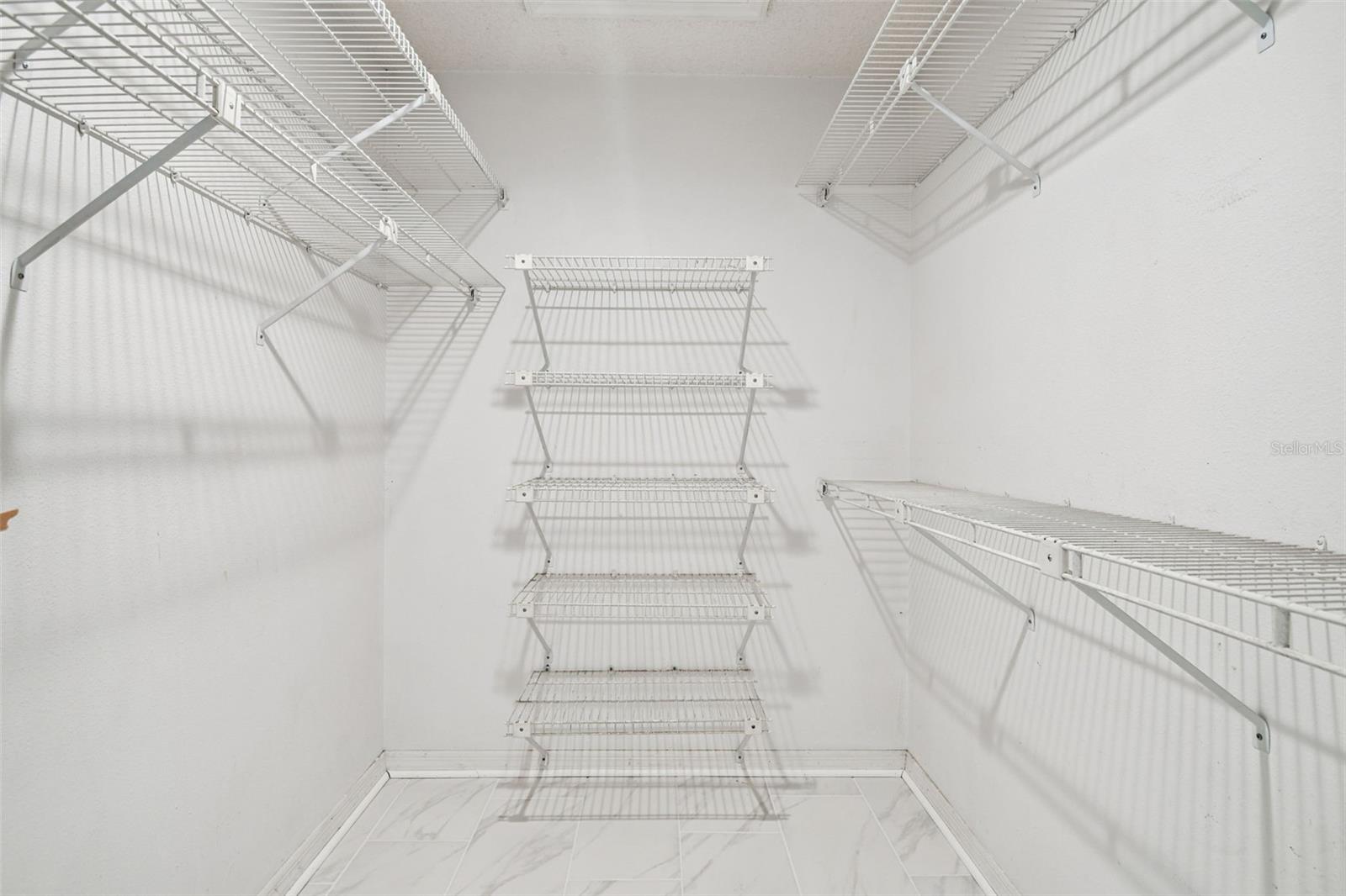 Image 28 of 48 For 1905 Horseshoe Drive