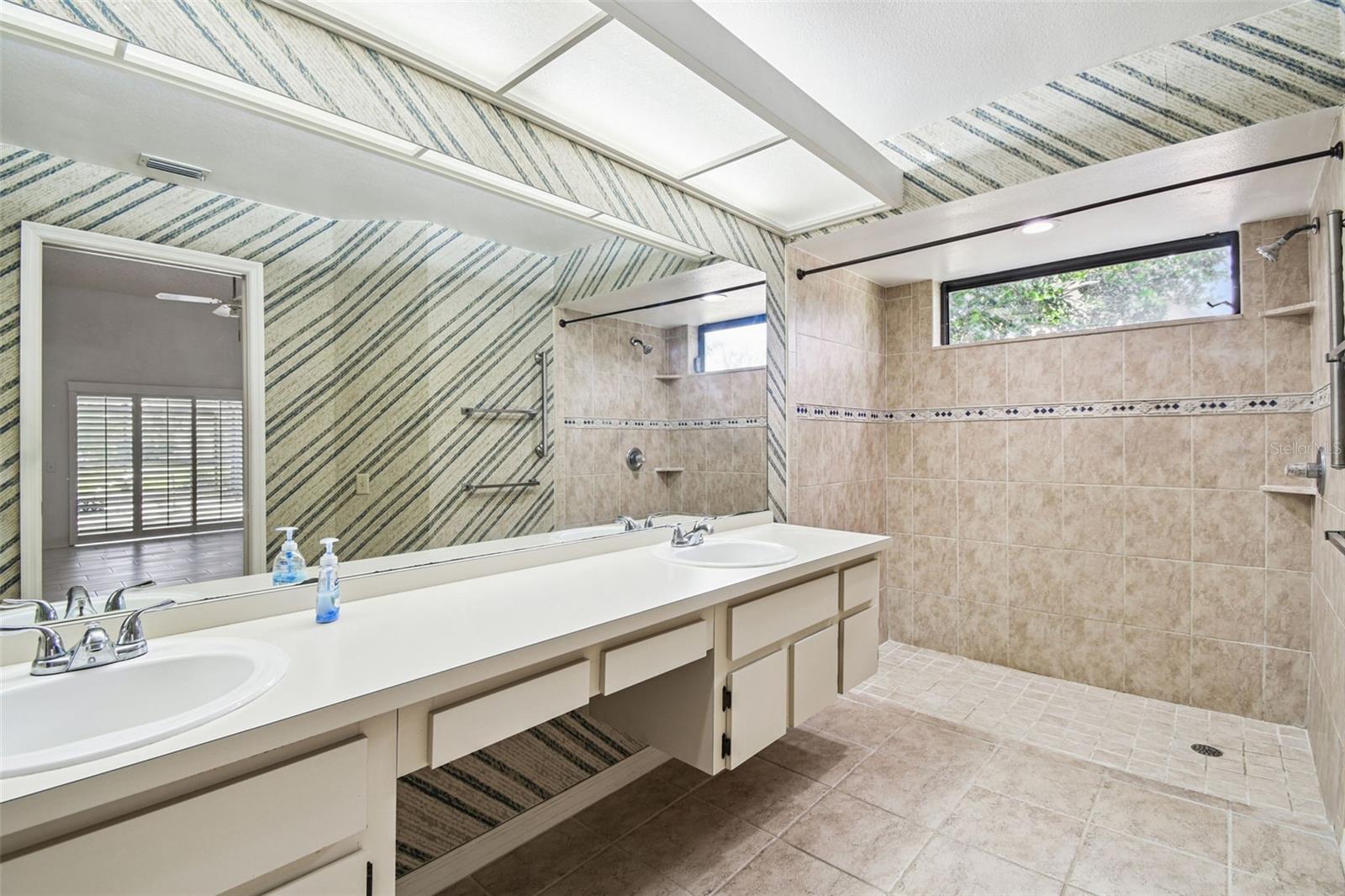 Image 29 of 48 For 1905 Horseshoe Drive