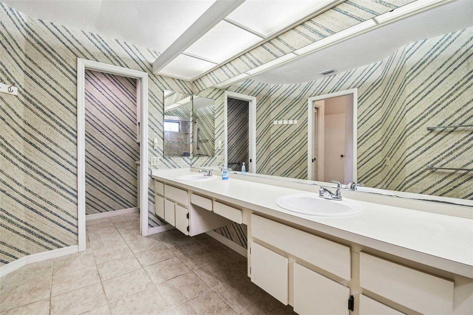 Image 31 of 48 For 1905 Horseshoe Drive