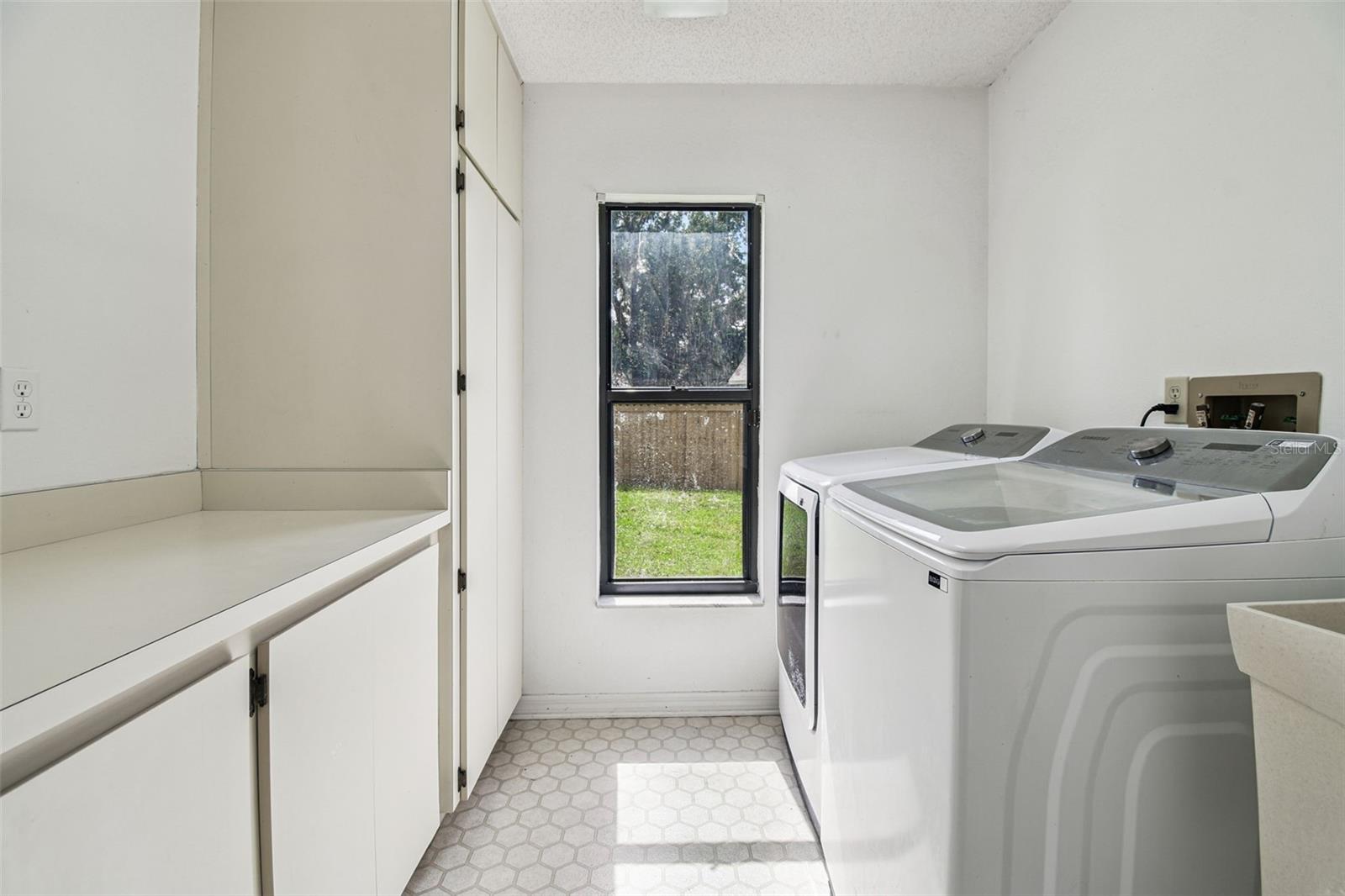 Image 35 of 48 For 1905 Horseshoe Drive