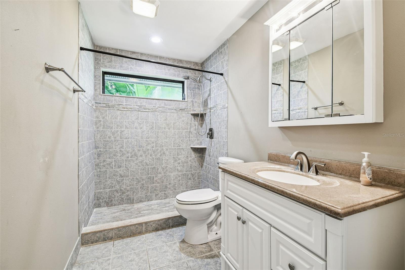 Image 37 of 48 For 1905 Horseshoe Drive