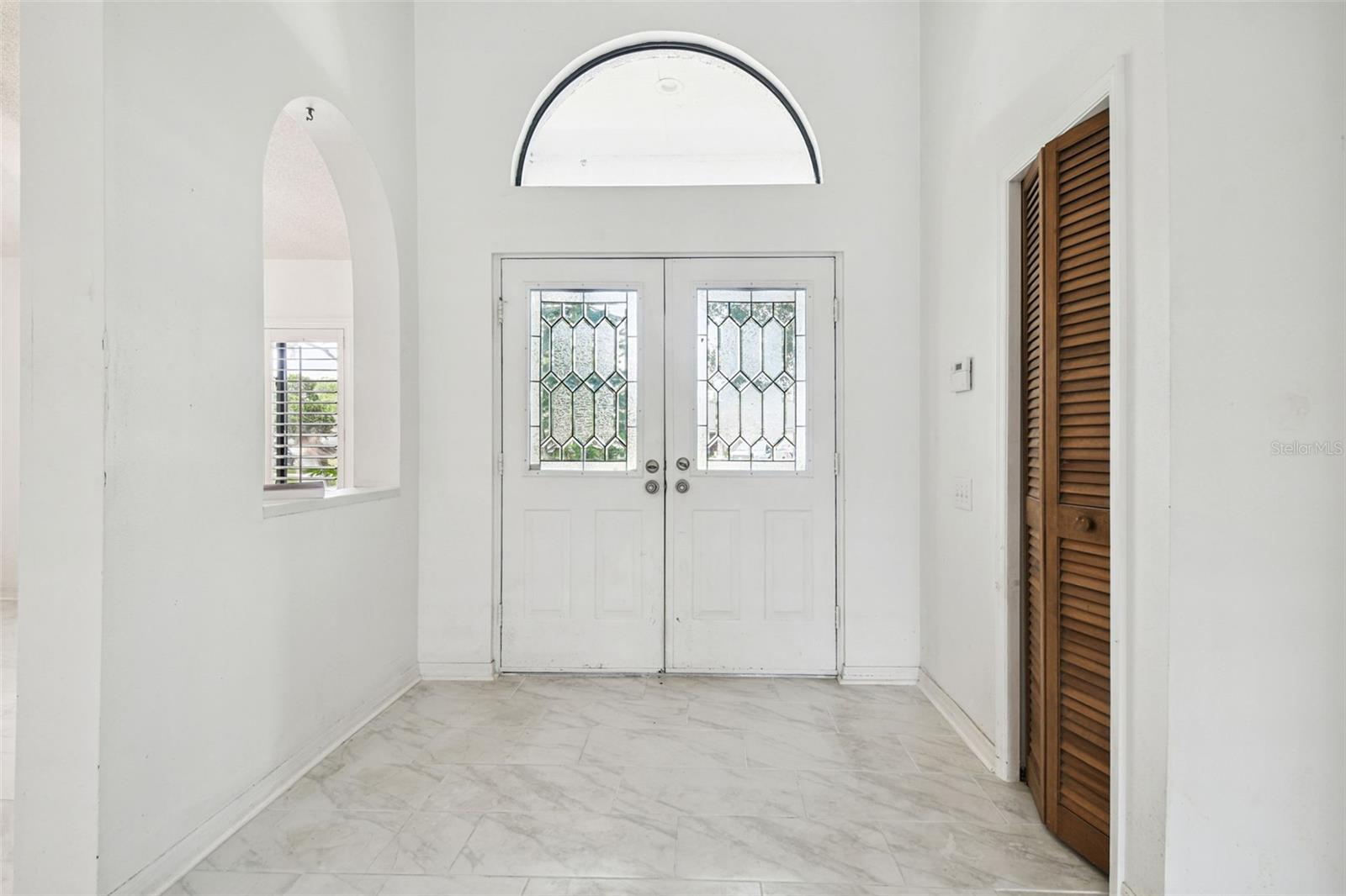 Image 5 of 48 For 1905 Horseshoe Drive