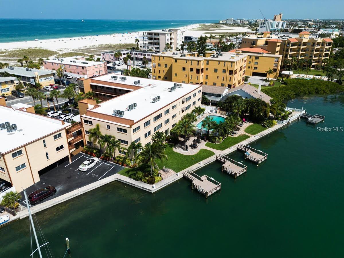 Image 30 of 31 For 10265 Gulf Boulevard A308