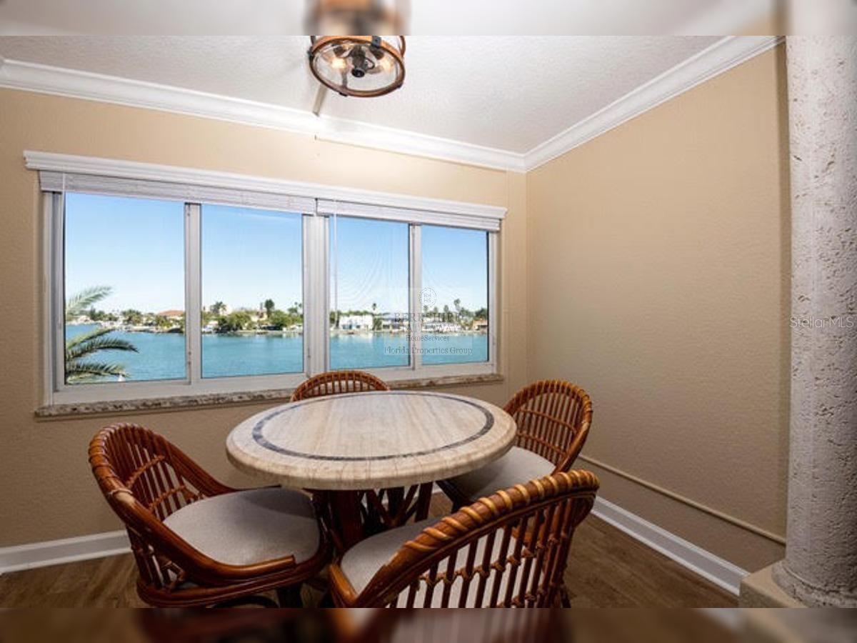 Image 9 of 31 For 10265 Gulf Boulevard A308
