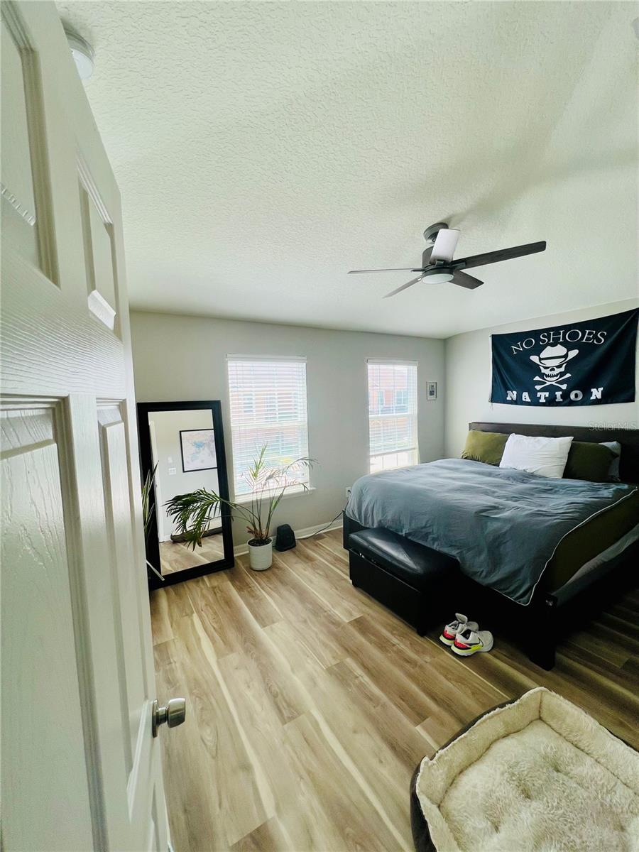 Image 11 of 22 For 6901 40th Lane N