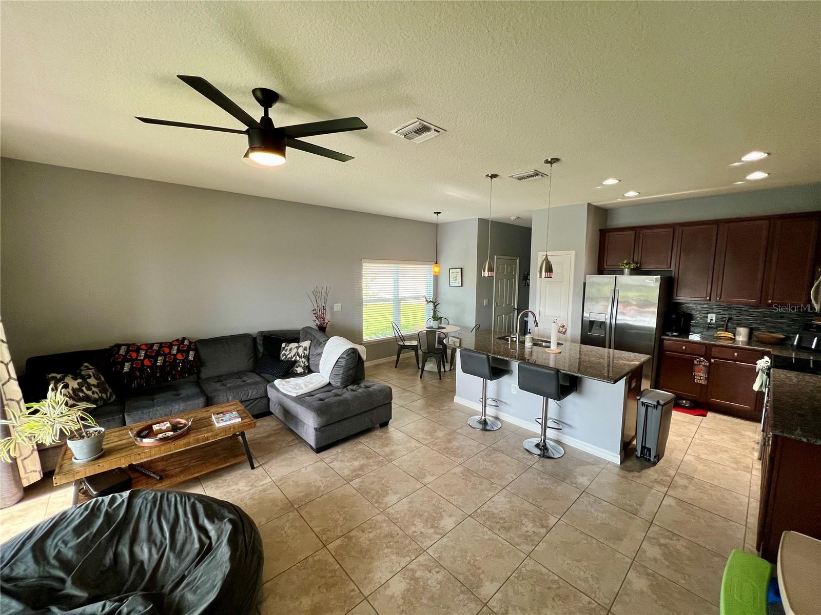 Image 4 of 22 For 6901 40th Lane N