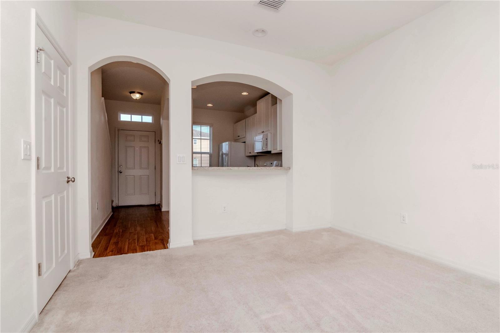 Image 11 of 20 For 8951 Walnut Gable Court