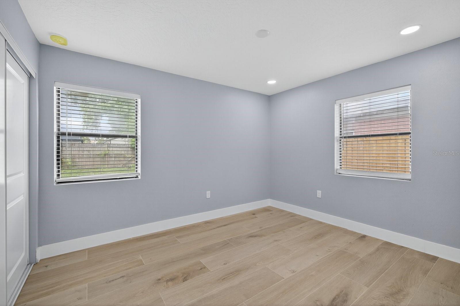 Image 22 of 34 For 4009 Wallace Avenue