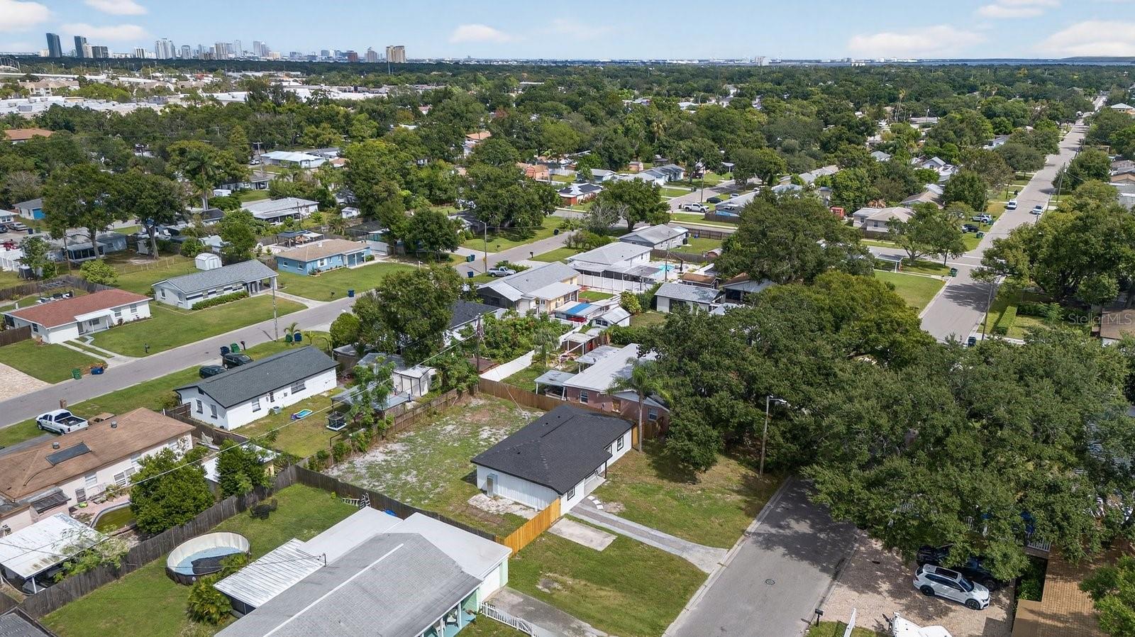 Image 31 of 34 For 4009 Wallace Avenue