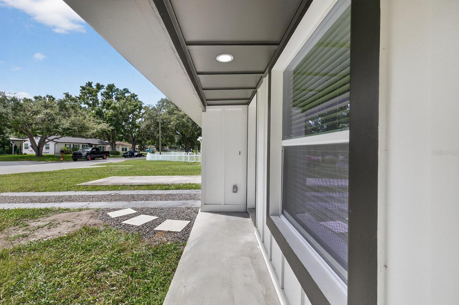 Image 4 of 34 For 4009 Wallace Avenue