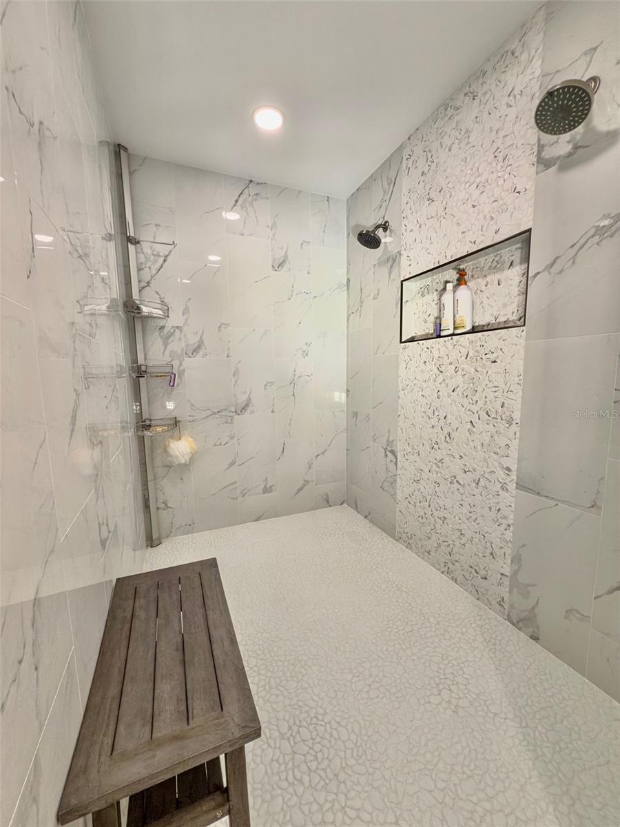 Image 14 of 22 For 7425 245th Street E