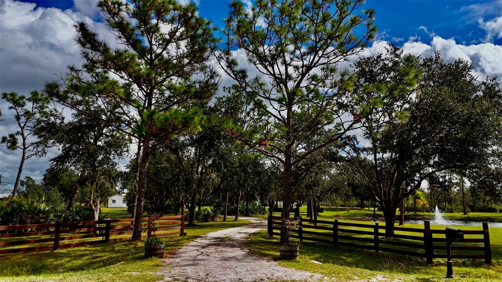 Image 3 of 22 For 7425 245th Street E