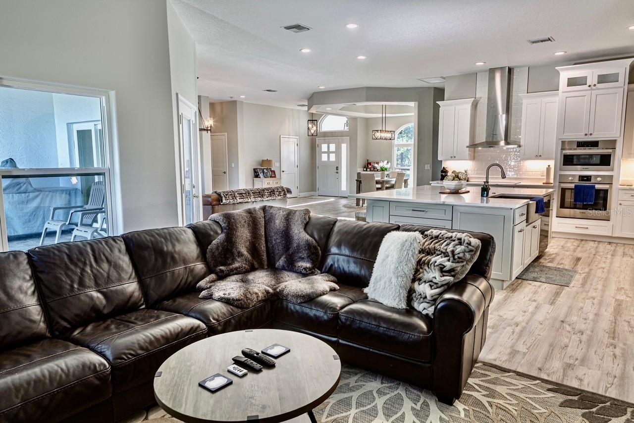 Image 9 of 22 For 7425 245th Street E