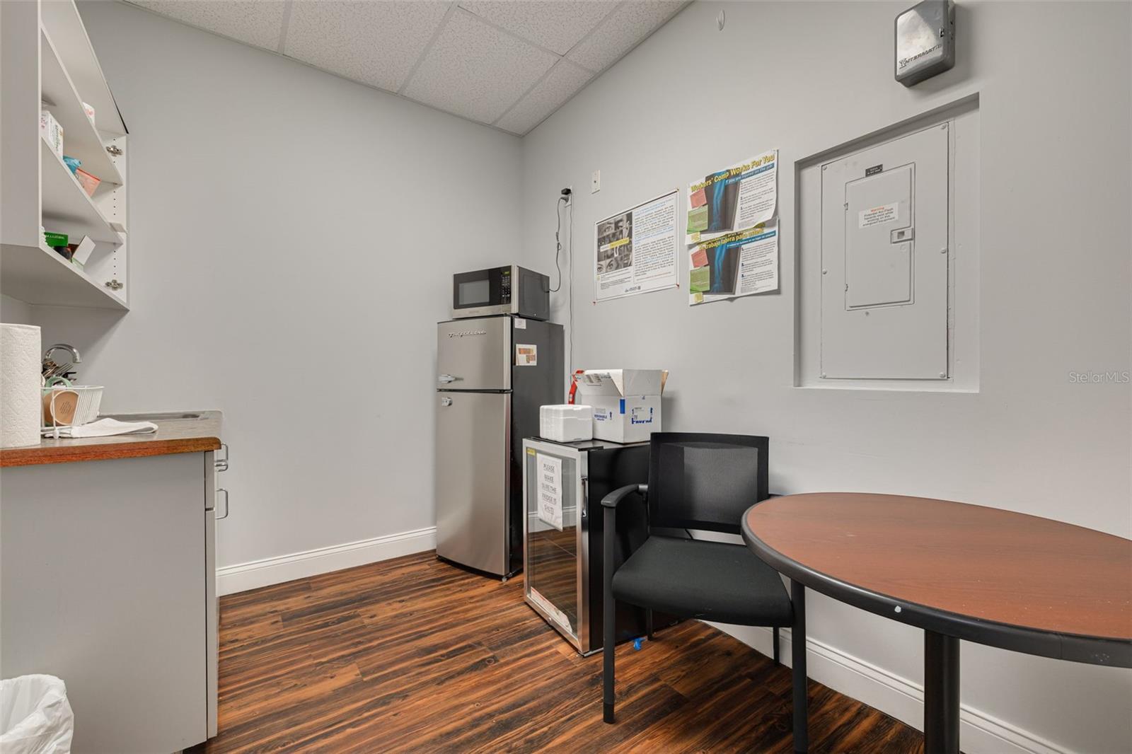 Image 15 of 36 For 1033 Bay Drive