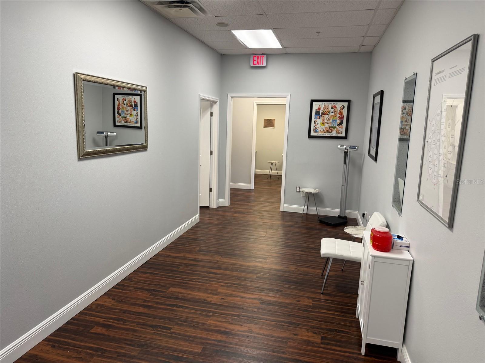 Image 5 of 36 For 1033 Bay Drive