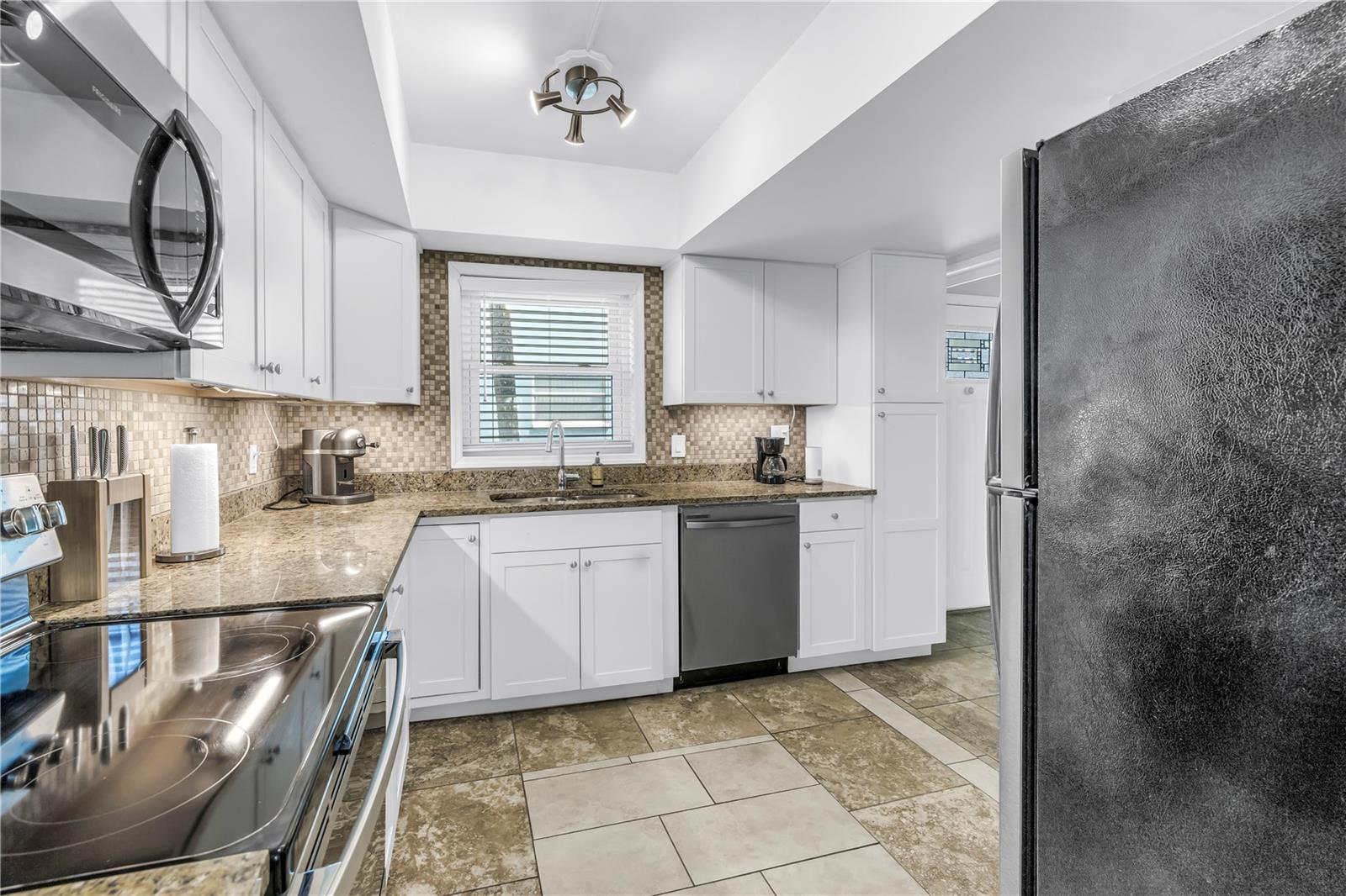 Image 11 of 45 For 6201 2nd Street E 82