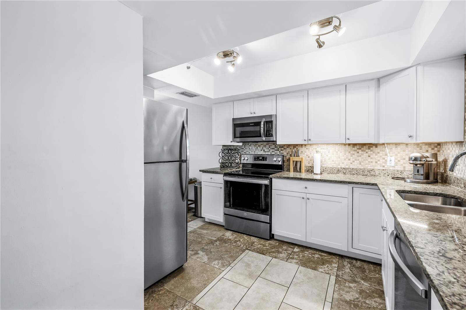 Image 8 of 45 For 6201 2nd Street E 82